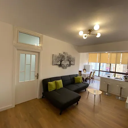 Apartment Holidays Golem (Tirana)
